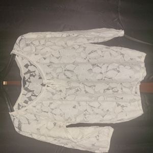 Medium Lace American Eagle top